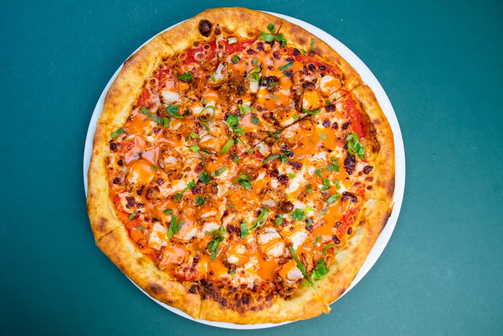Pizza buffalo chicken